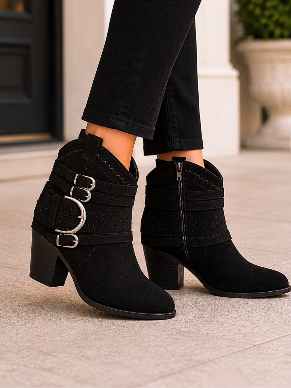 Pierre Dumas Black Western Ankle Boots Women’s Size 6 Buckle Block Heel Booties